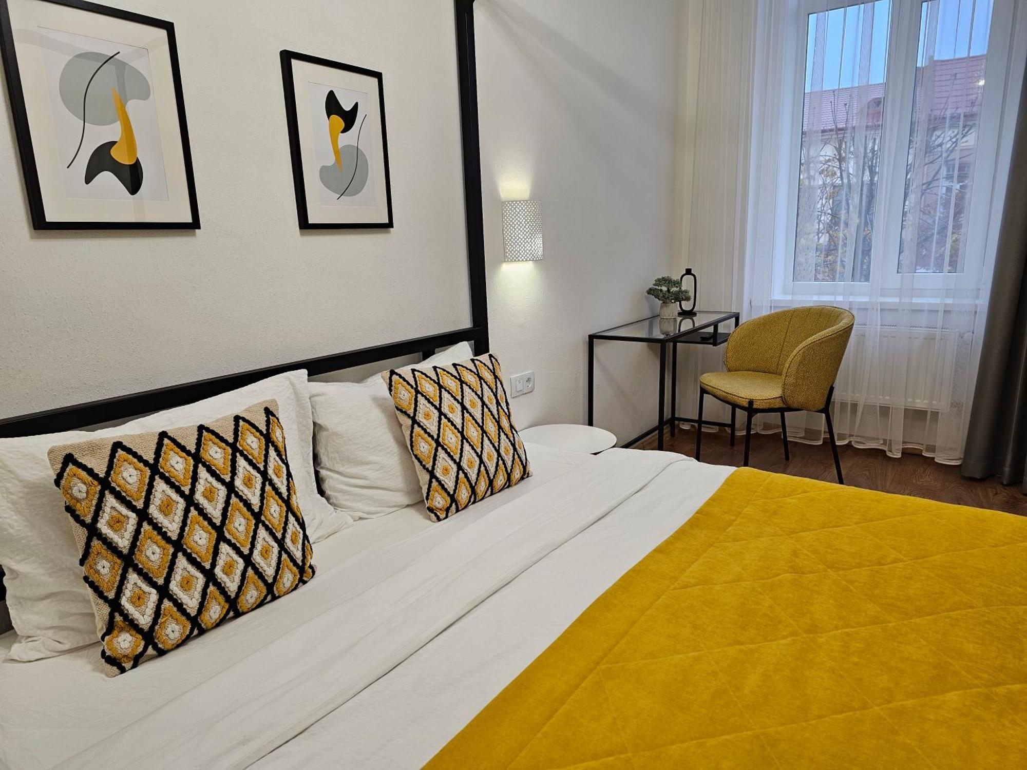 Best Apartments On Kyryla & Mefodia Μουκάτσεβο Εξωτερικό φωτογραφία